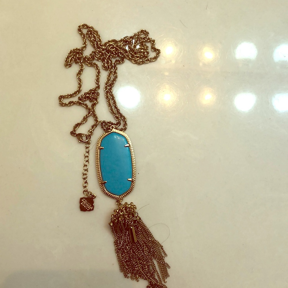 Kendra Scott long pendant necklace